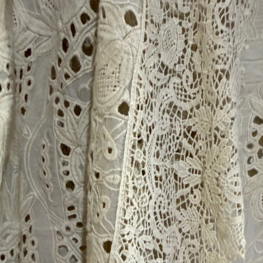 Johnny Was Elegant Cream Lace Women's kimono - Picture 3 of 4